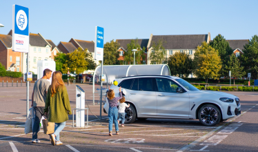 Pod Tesco Charging